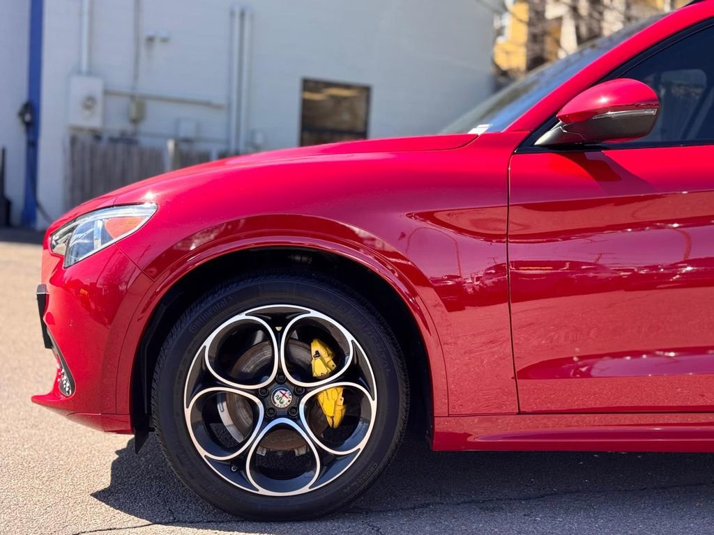 Used 2021 Alfa Romeo Stelvio Ti Sport image 10