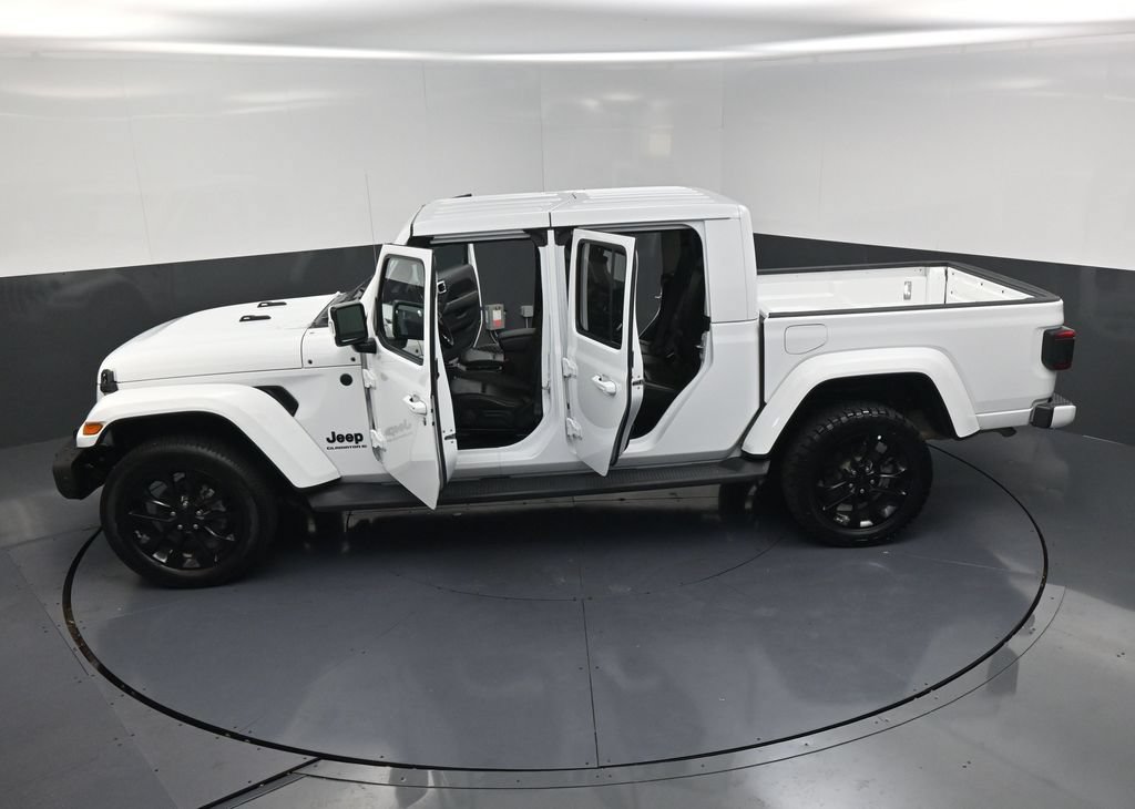 Used 2023 Jeep Gladiator Overland AWD/4WD image 25