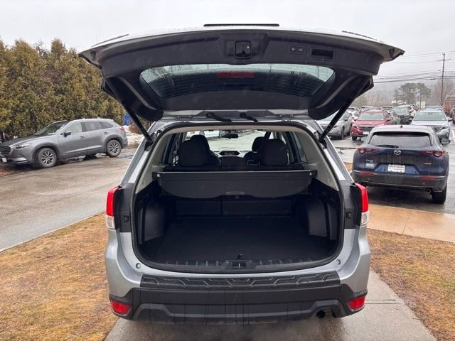 Used 2023 Subaru Forester Premium image 15