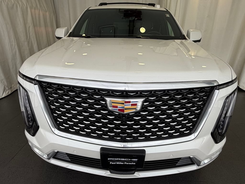 Used 2025 Cadillac Escalade Premium Luxury w/ Touring Package AWD/4WD image 6