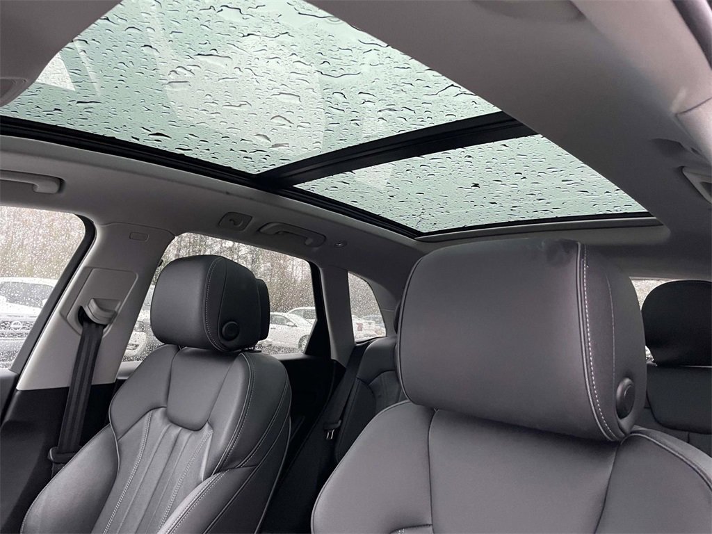 Used 2024 Audi Q5 2.0T Premium Plus image 18