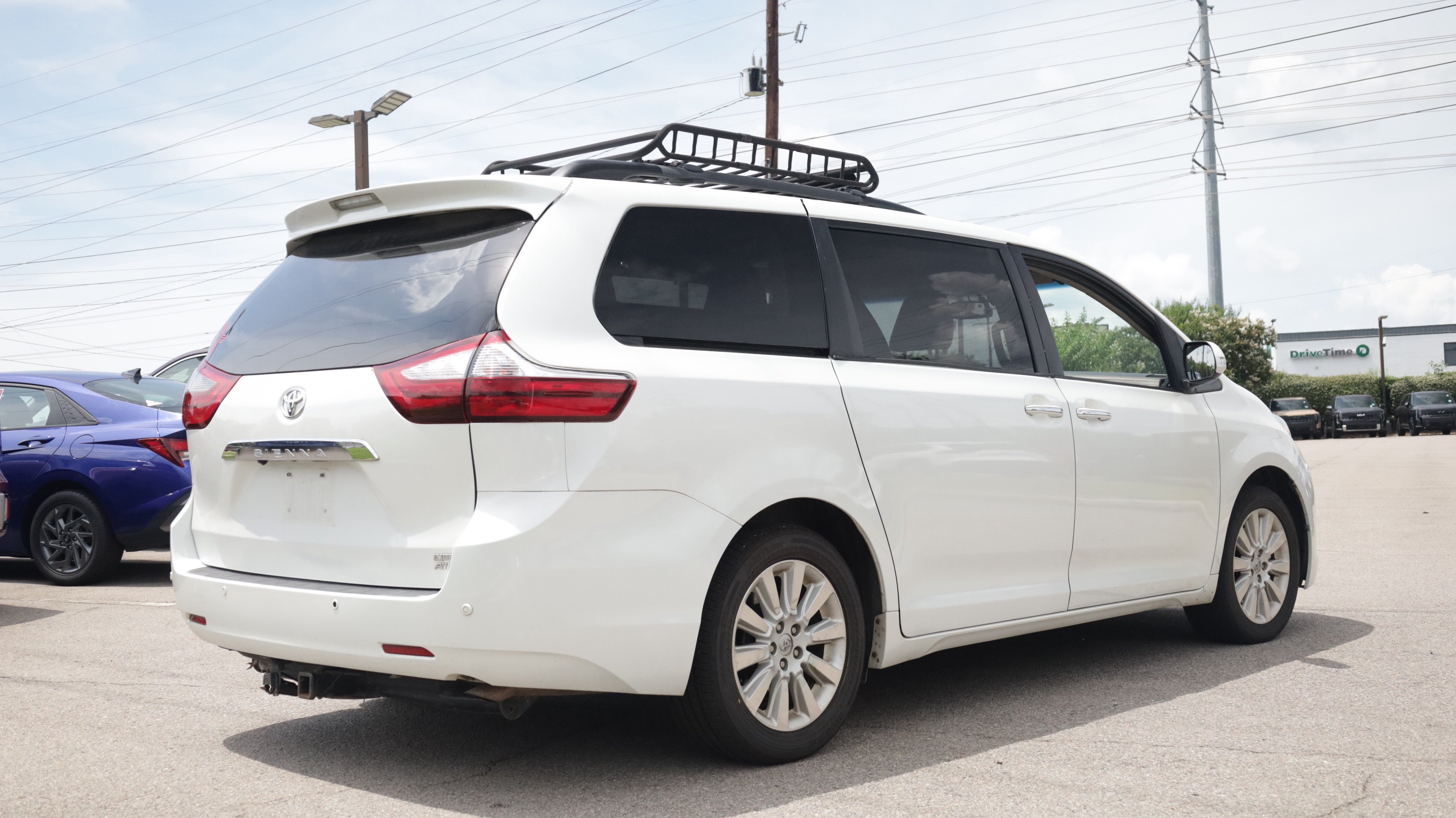 Used 2015 Toyota Sienna Limited Premium AWD/4WD image 4