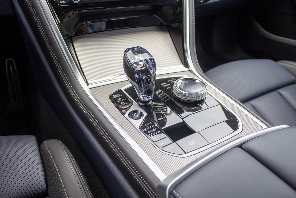 Used 2025 BMW 840i xDrive w/ M Sport Professional Package image 21