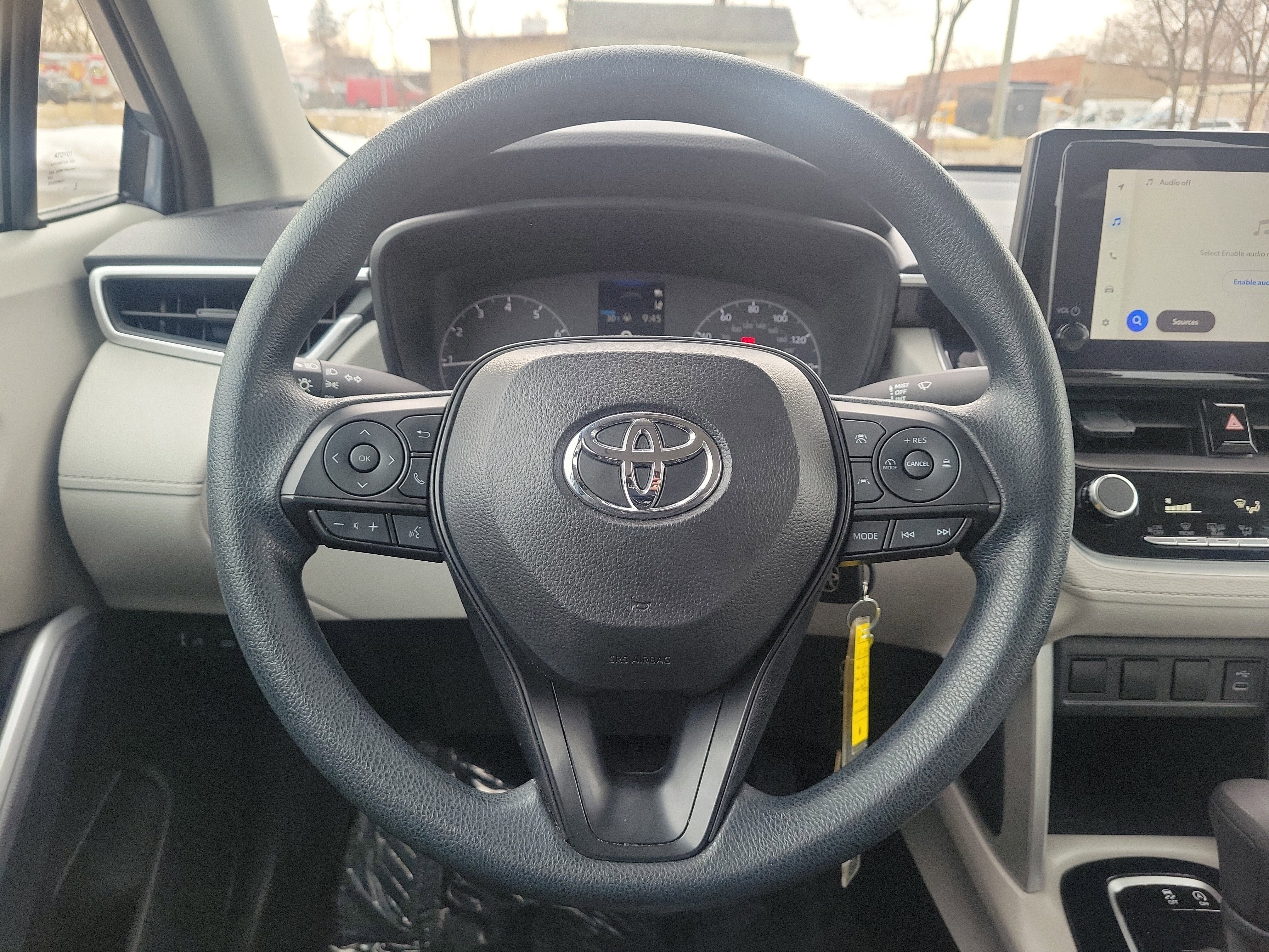 Used 2024 Toyota Corolla Cross L image 20
