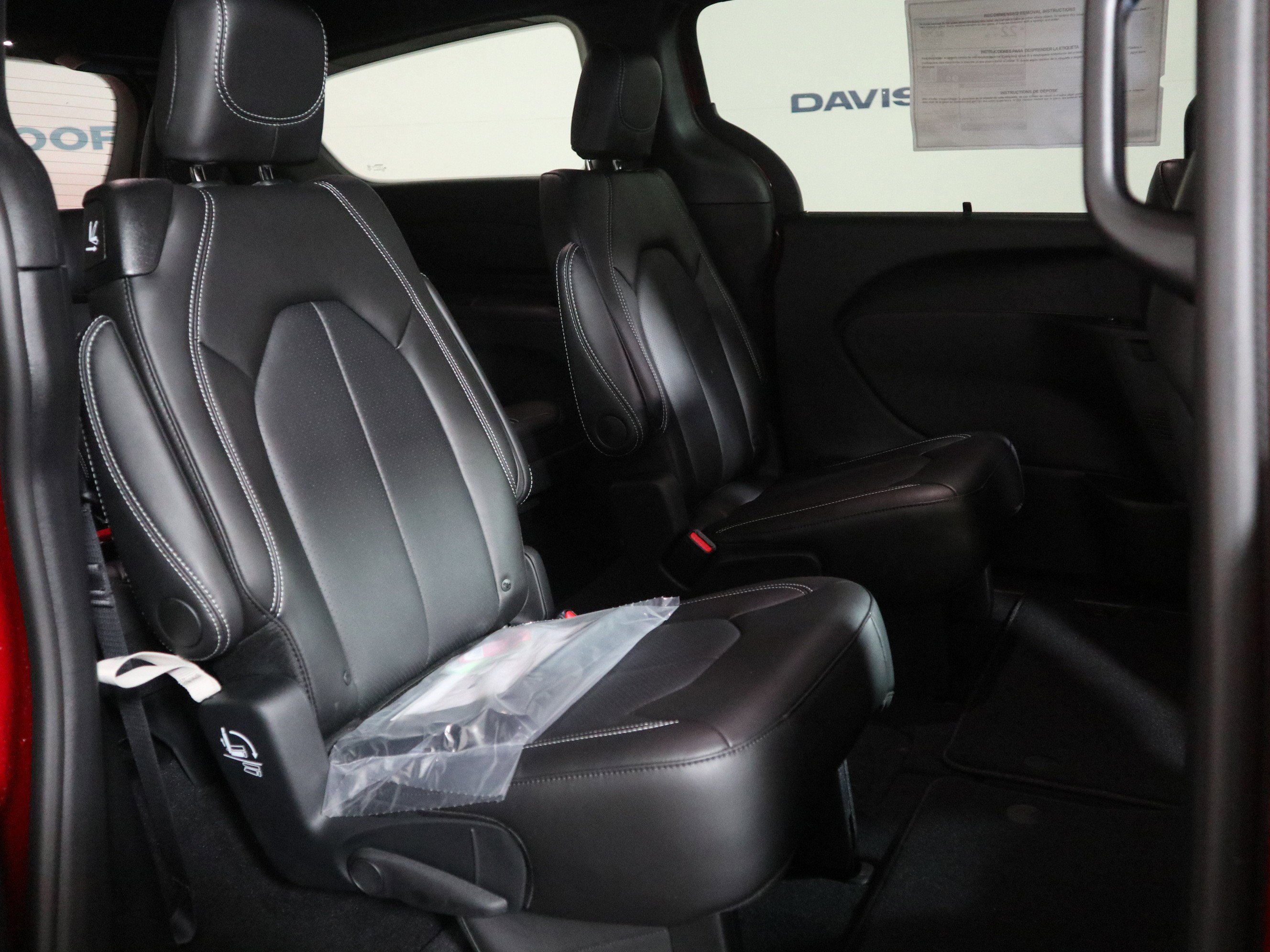 New 2026 Chrysler Pacifica Select image 21