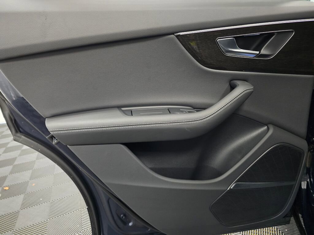 Certified 2025 Audi Q8 Premium Plus w/ Premium Plus Package image 20