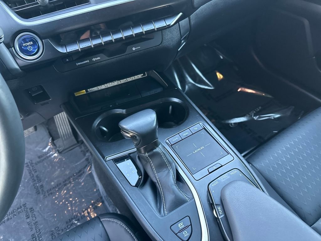 Used 2021 Lexus UX 250h image 23