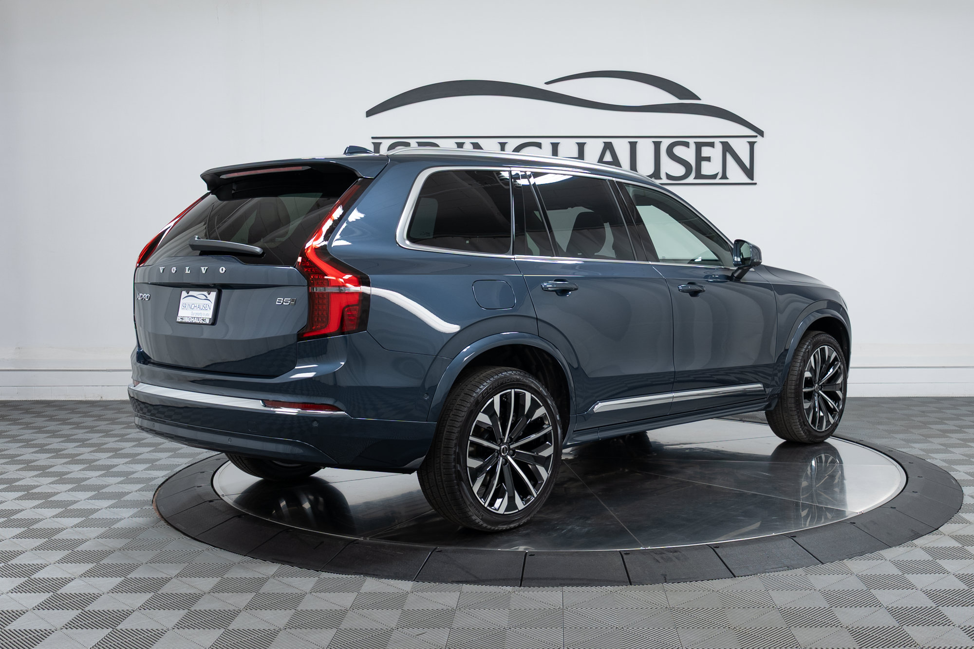 New 2026 Volvo XC90 B5 Plus w/ Protection Package AWD/4WD image 5