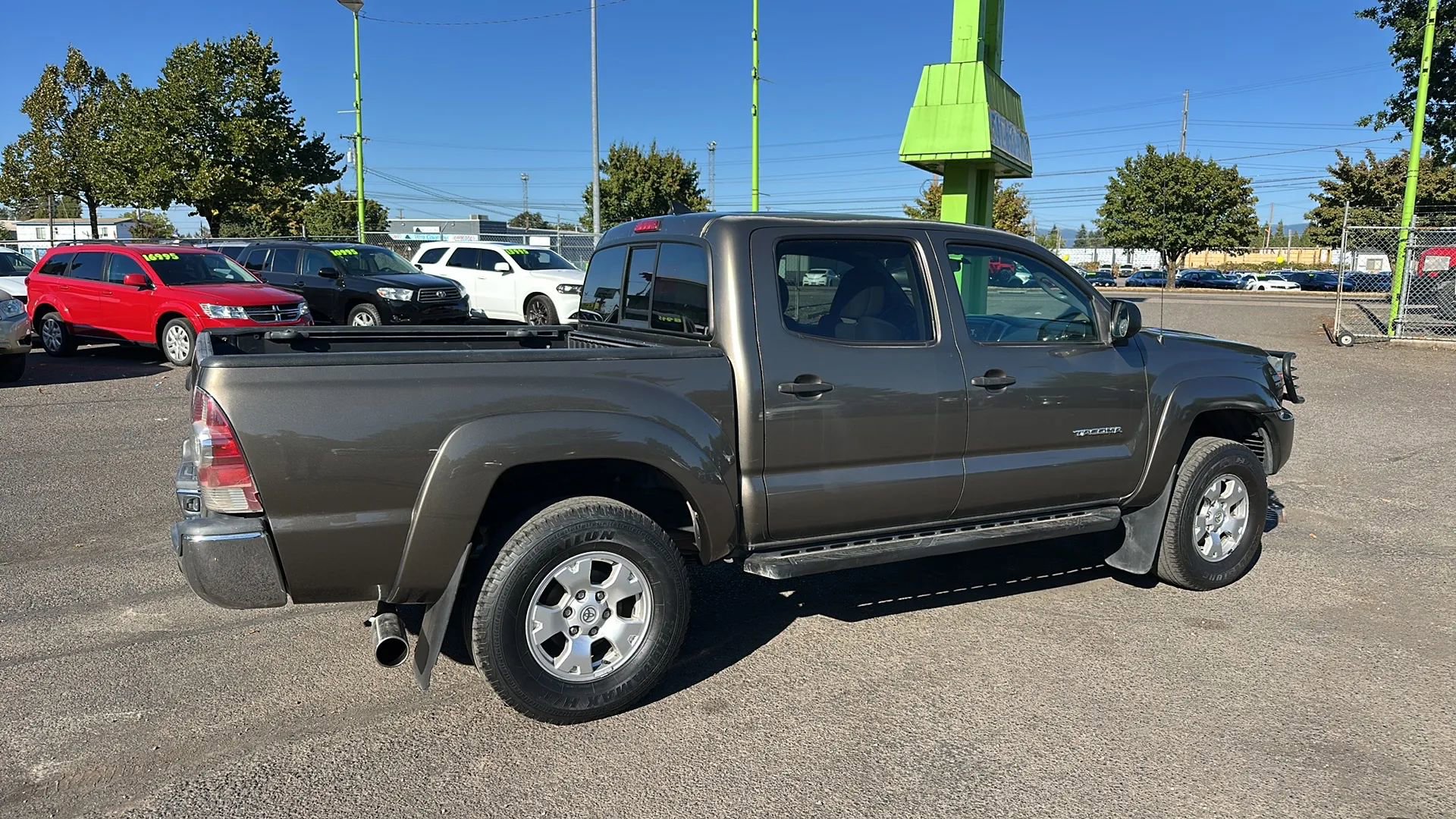 Used 2015 Toyota Tacoma PreRunner image 3
