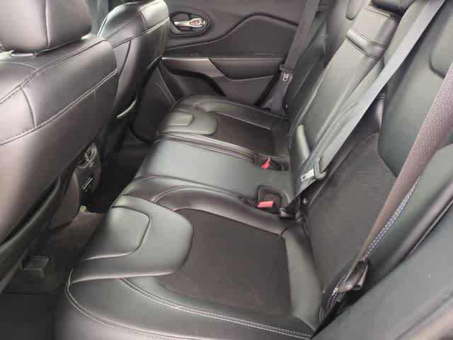 Used 2019 Jeep Cherokee Latitude Plus image 20