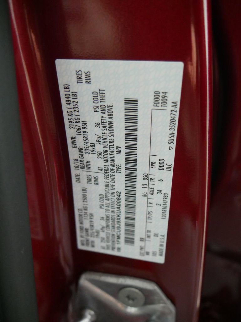 Used 2019 Ford Escape Titanium image 18