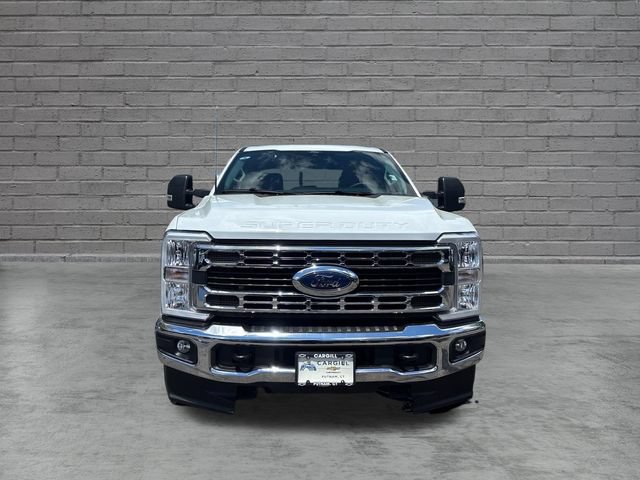 Used 2025 Ford F250 XLT AWD/4WD image 2