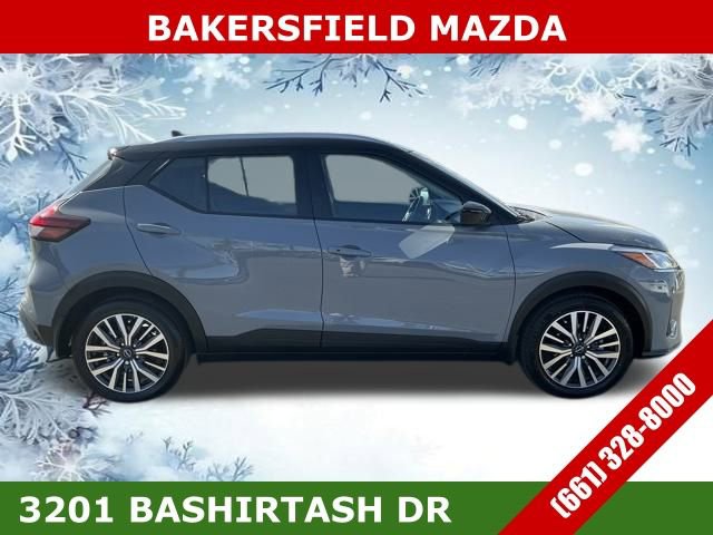 Used 2023 Nissan Kicks SV image 4