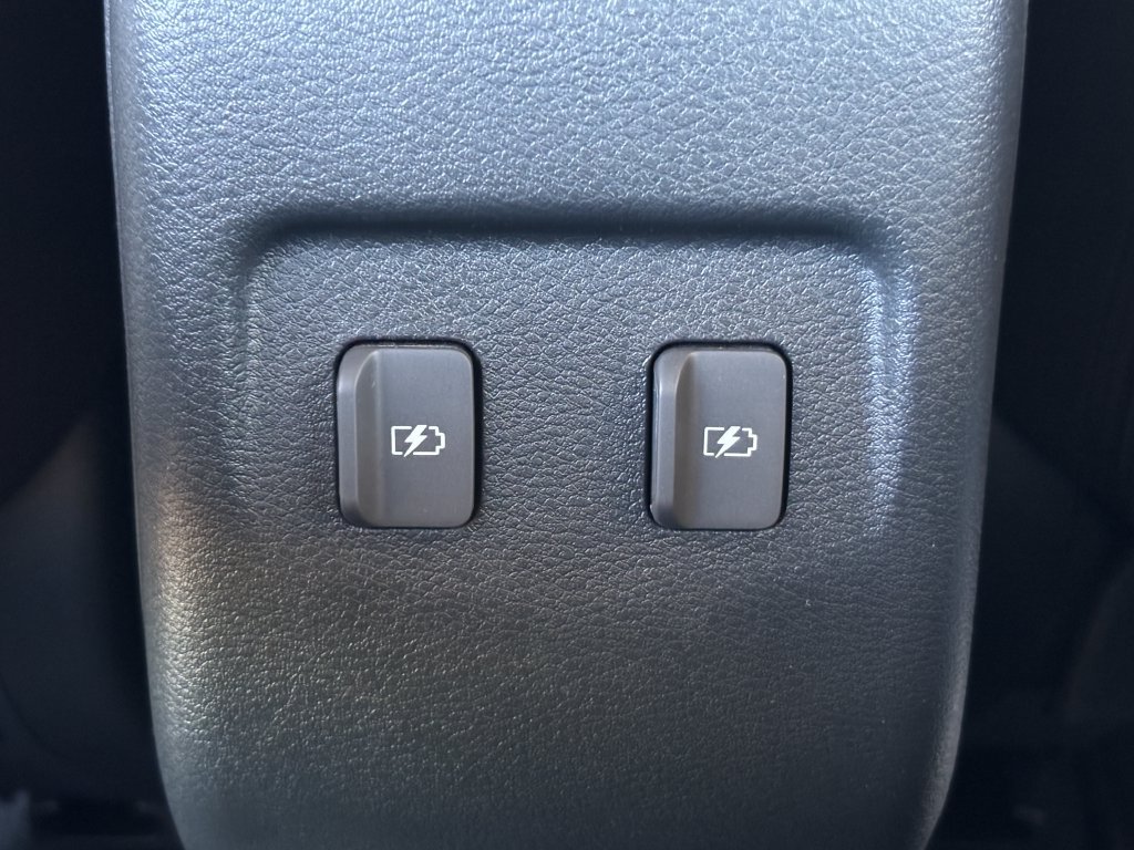 Used 2023 Nissan Kicks SV FWD image 19