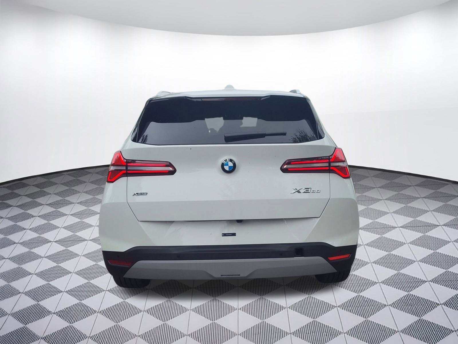 Used 2025 BMW X3 xDrive30i w/ Convenience Package image 9