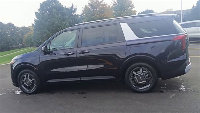 New 2026 Kia Carnival EX image 8