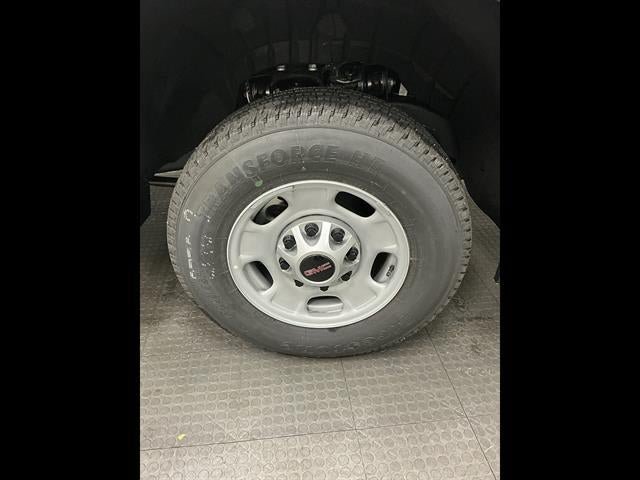 New 2026 GMC Sierra 2500 Pro AWD/4WD image 32