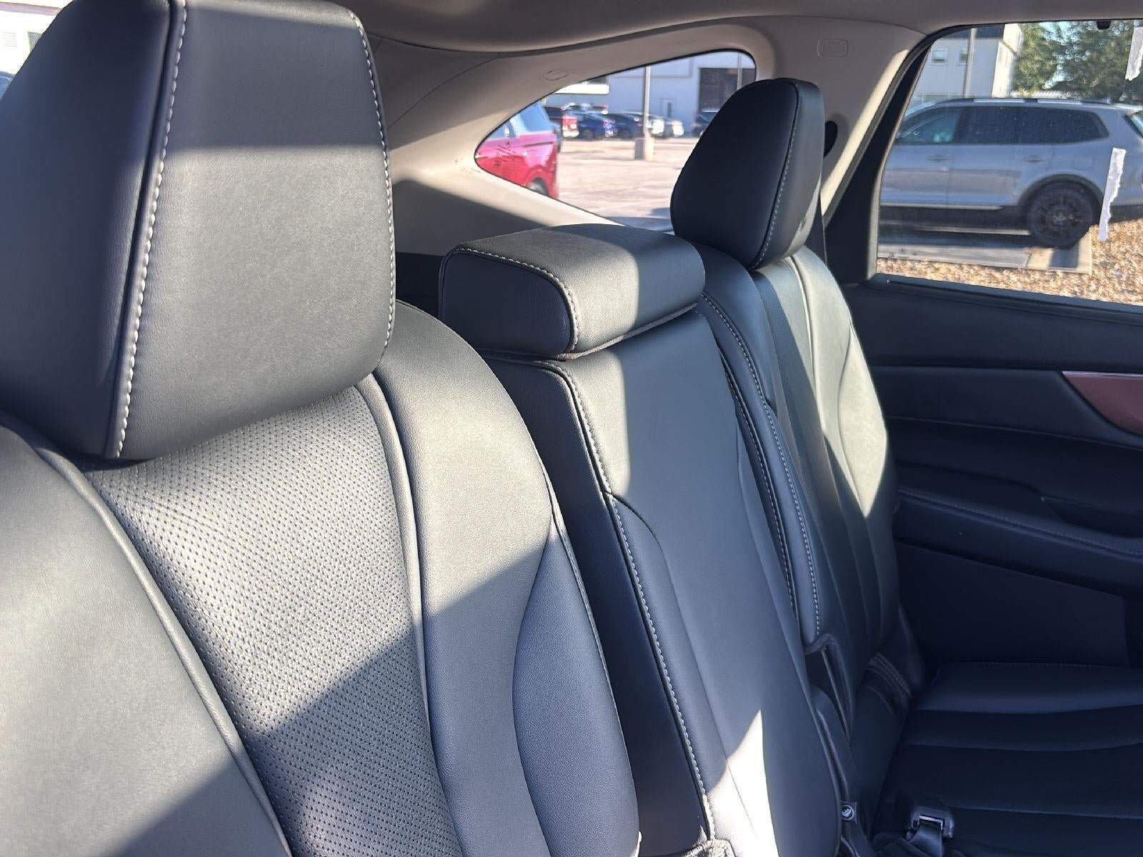 Used 2022 Acura MDX w/ Technology Package AWD/4WD image 23