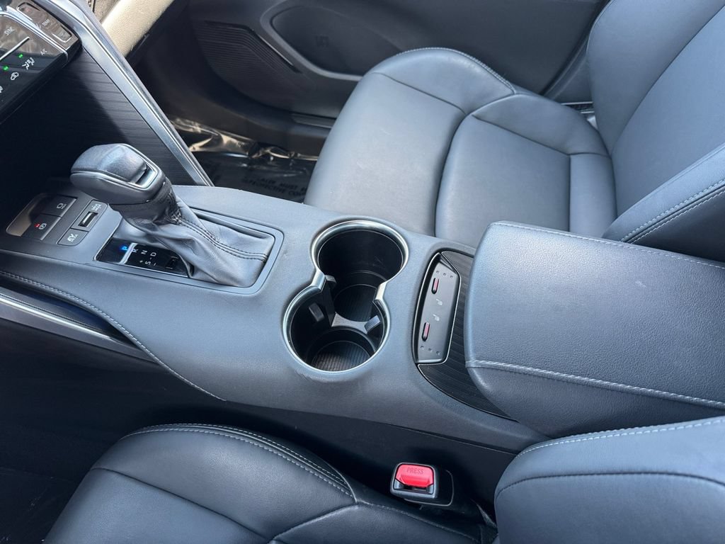 Certified 2023 Toyota Venza Nightshade AWD/4WD image 26