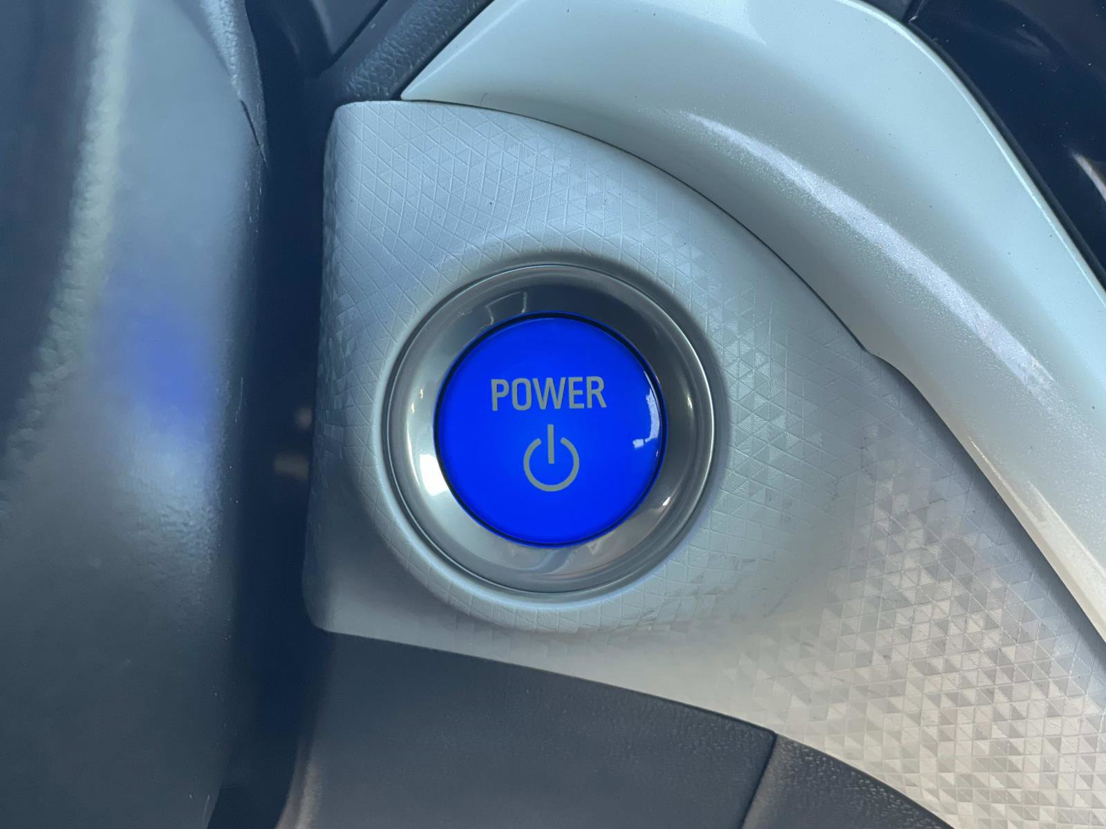 Used 2019 Chevrolet Bolt LT image 18