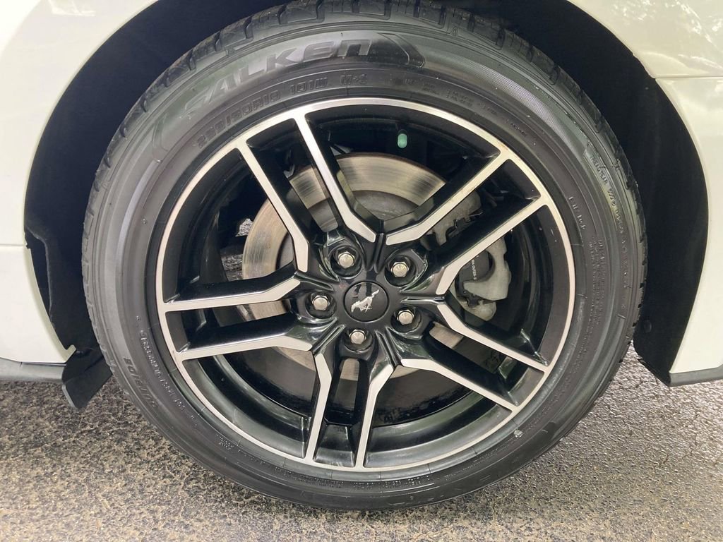 Used 2019 Ford Mustang GT Premium RWD image 7