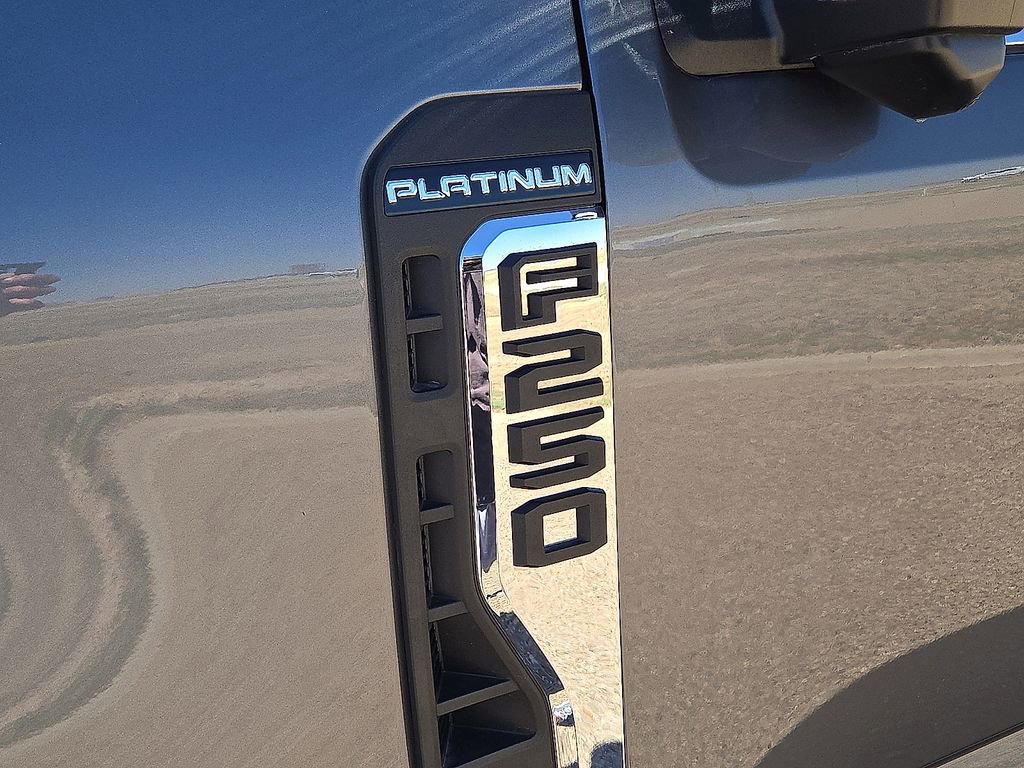 Used 2026 Ford F250 Platinum w/ Platinum Plus Package image 12