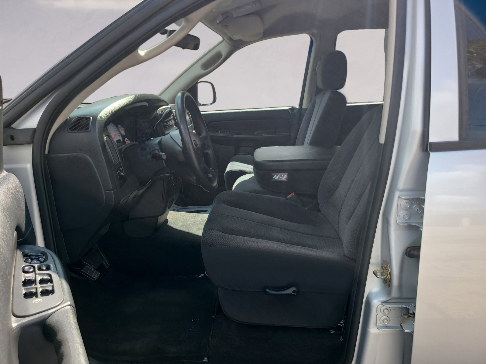 Used 2003 Dodge Ram 1500 Truck SLT image 10