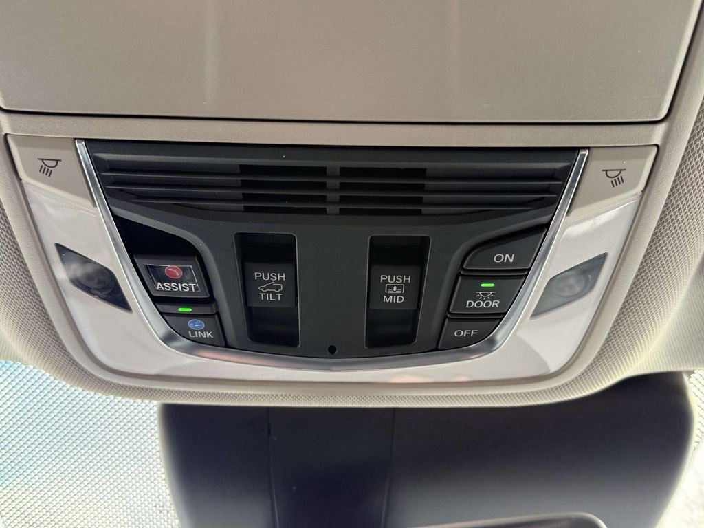 Certified 2023 Acura RDX w/ Technology Package image 25