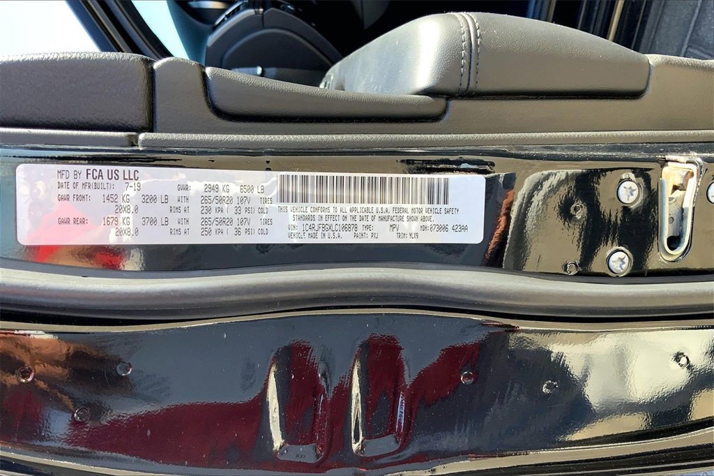 Used 2020 Jeep Grand Cherokee Limited X image 18