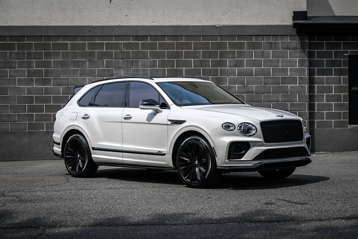 Used 2021 Bentley Bentayga Speed AWD/4WD image 2