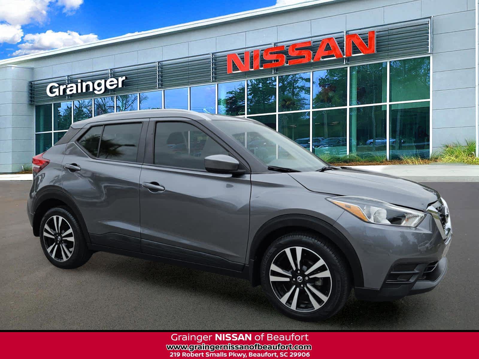 Used 2018 Nissan Kicks SV FWD image 1
