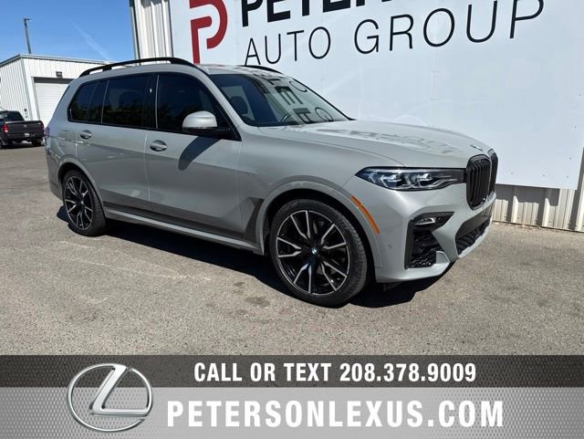 Used 2021 BMW X7 xDrive40i w/ M Sport Package AWD/4WD image 2