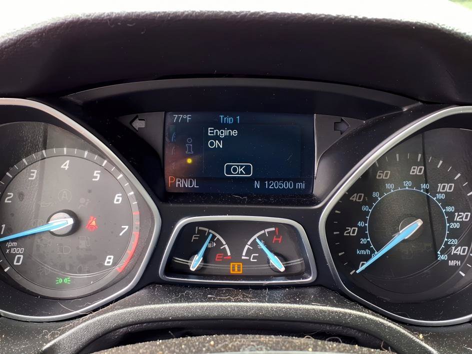 Used 2014 Ford Focus SE FWD image 25