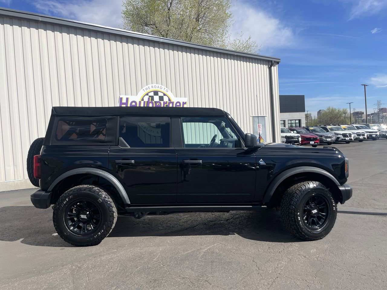 Used 2023 Ford Bronco Black Diamond AWD/4WD image 8