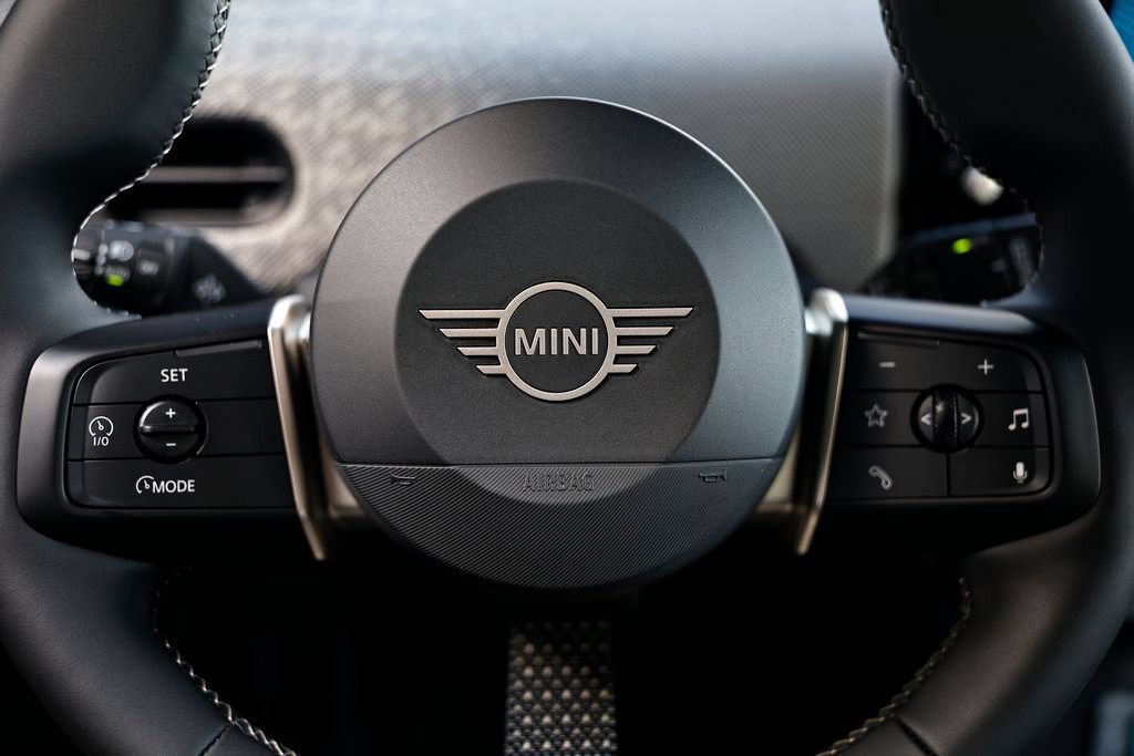 New 2026 MINI Cooper 4-Door Hardtop FWD image 33