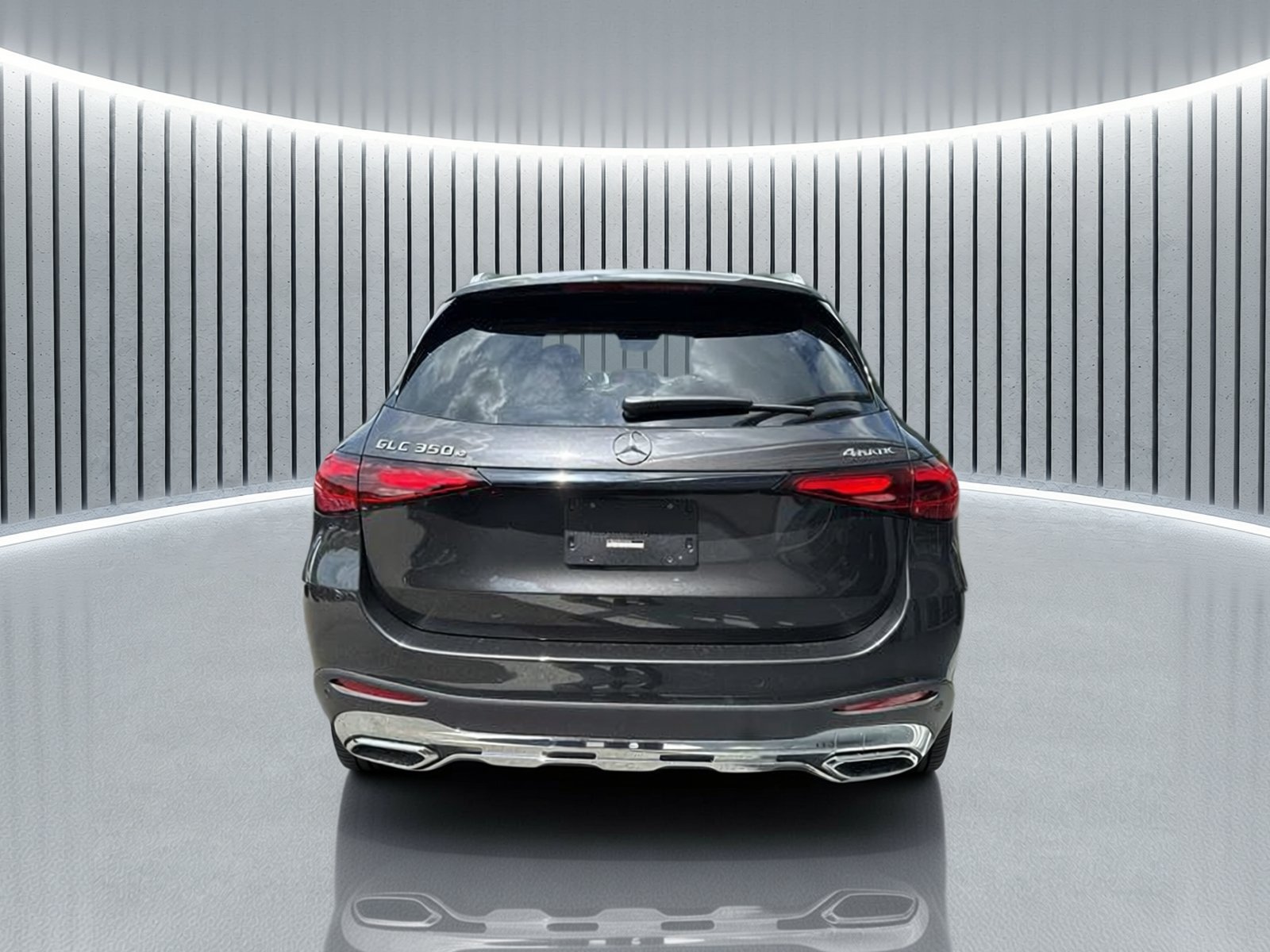 New 2025 Mercedes-Benz GLC 350e 4MATIC image 4