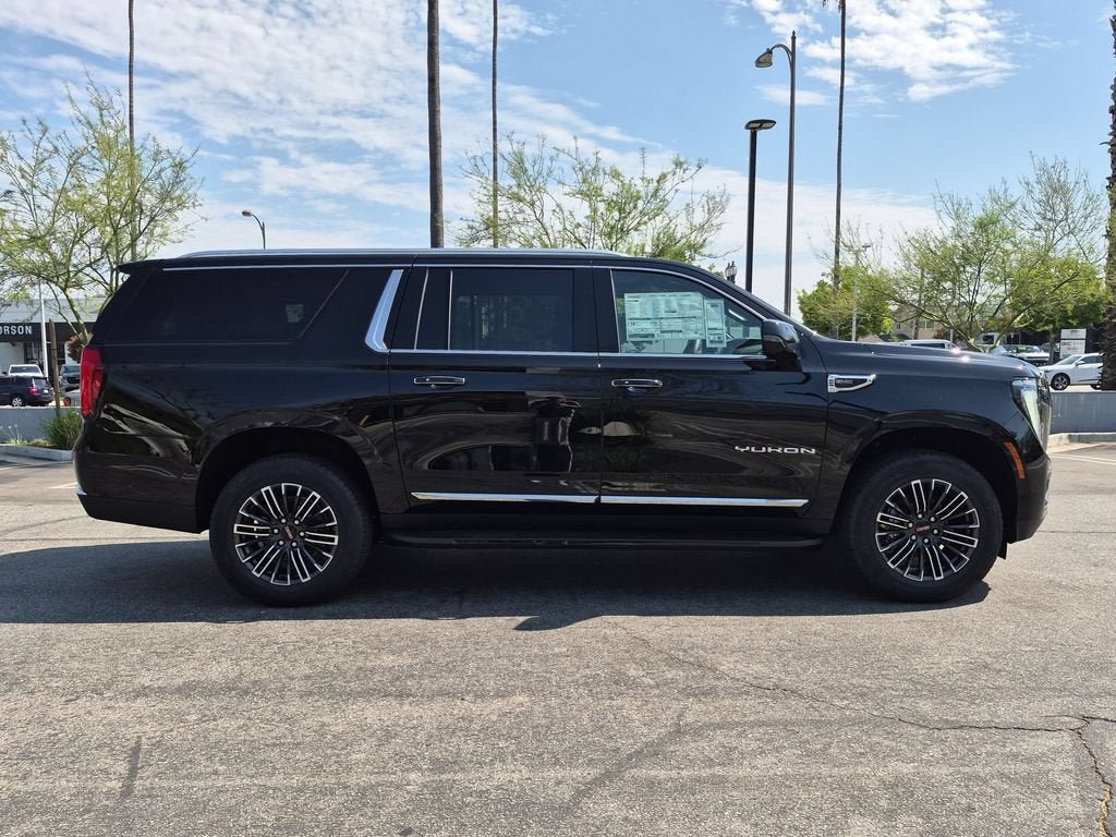 New 2026 GMC Yukon XL Elevation w/ Elevation Premium Package AWD/4WD image 2