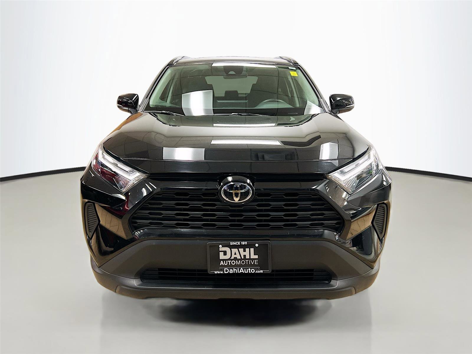 Used 2023 Toyota RAV4 XLE image 2