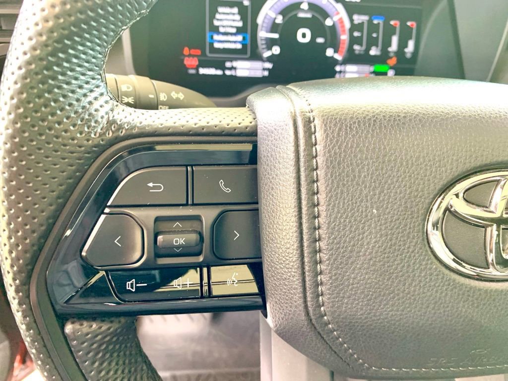 Used 2024 Toyota Tundra TRD Pro AWD/4WD image 33