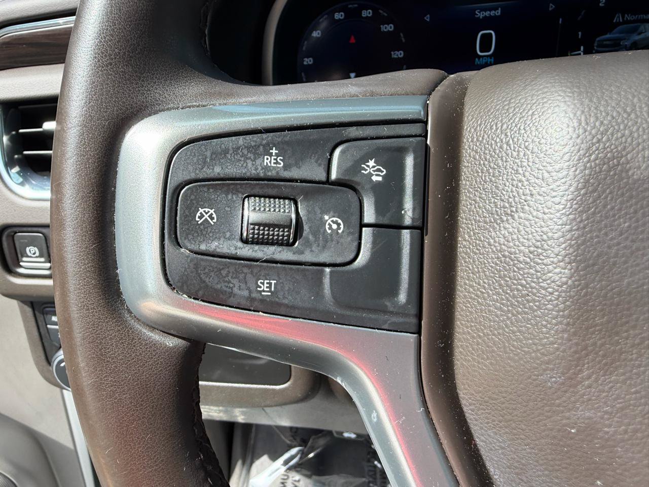 Used 2023 Chevrolet Suburban Z71 AWD/4WD image 31