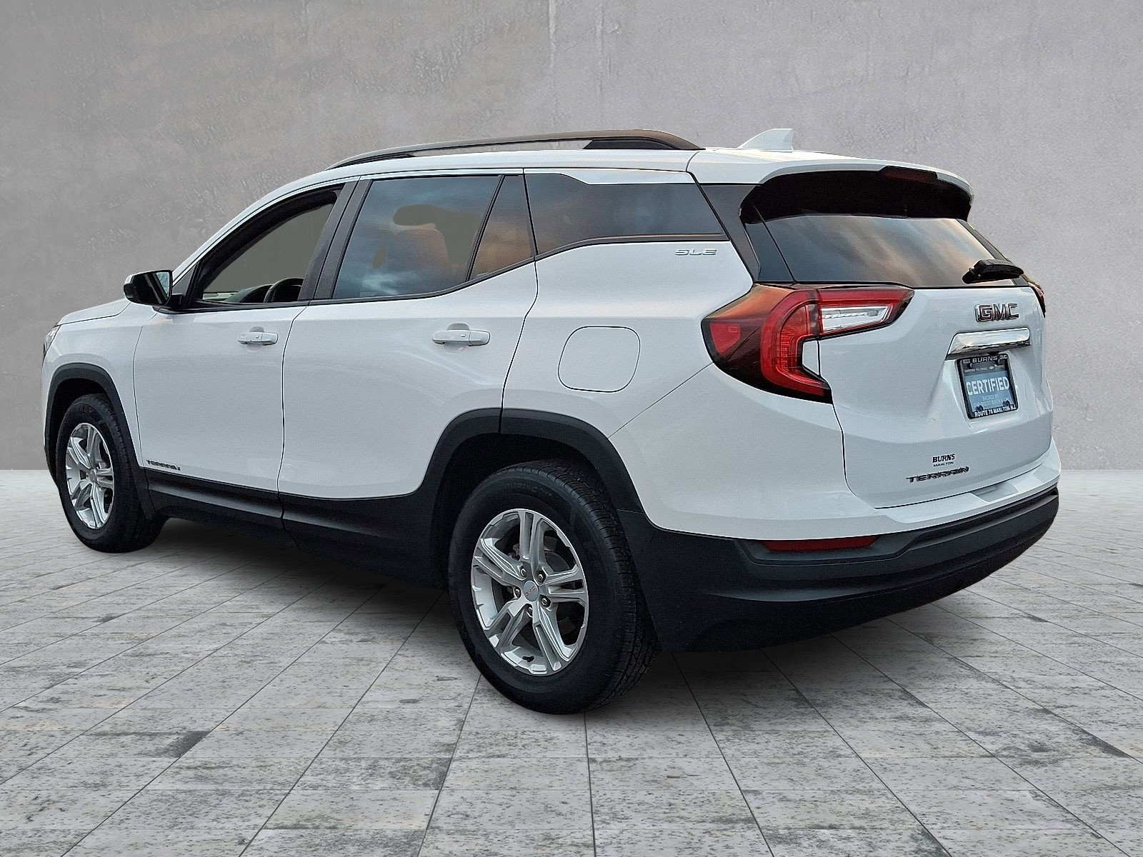 Certified 2022 GMC Terrain SLE w/ Driver Convenience Package image 7