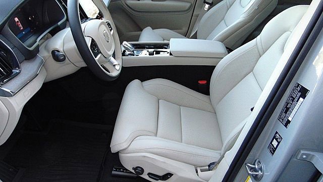 New 2026 Volvo XC90 B6 Ultra image 15