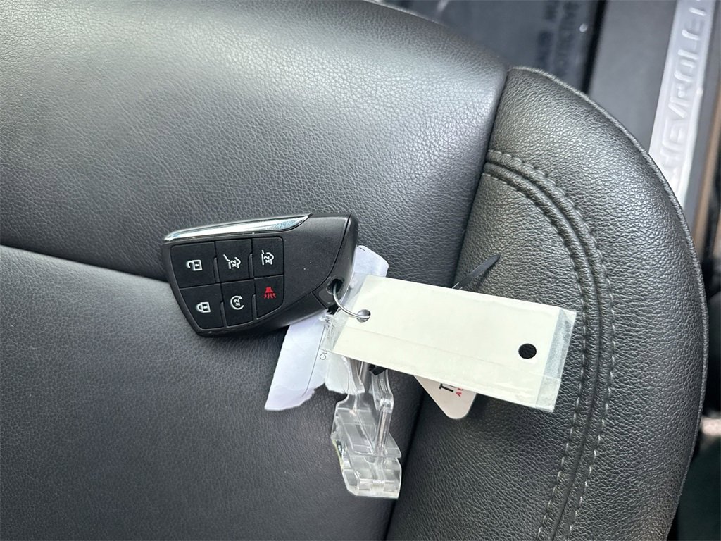 Used 2022 Chevrolet Tahoe Z71 w/ Luxury Package image 37