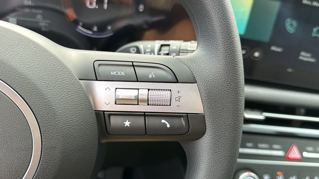 New 2026 Hyundai Tucson SE image 30