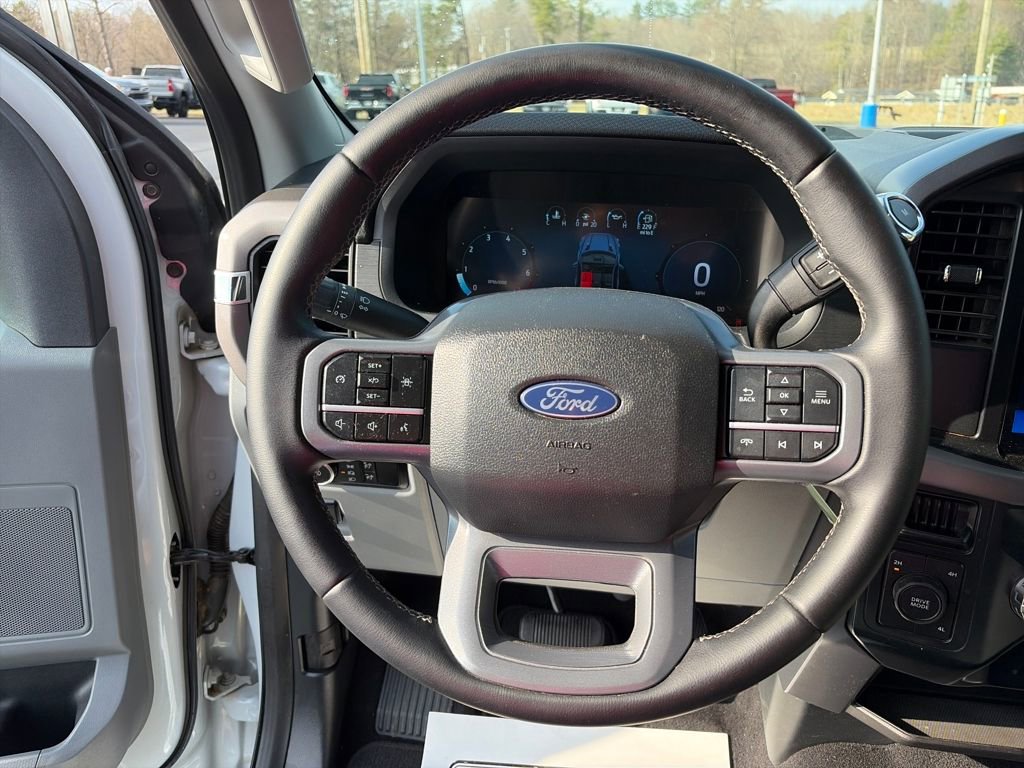 Used 2025 Ford F150 XLT w/ Equipment Group 301A Standard image 9