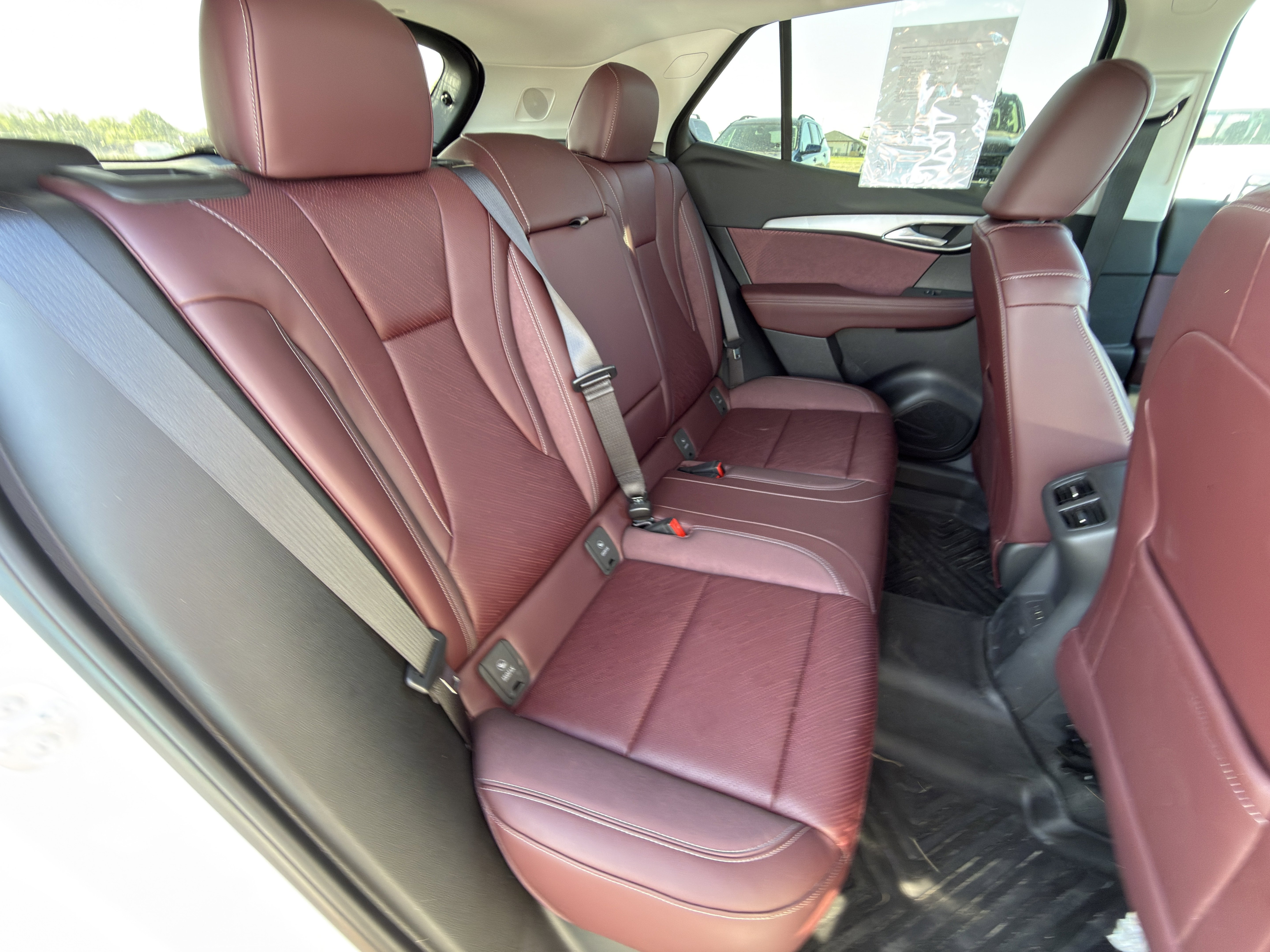 Used 2025 Buick Envision Sport Touring AWD/4WD image 7