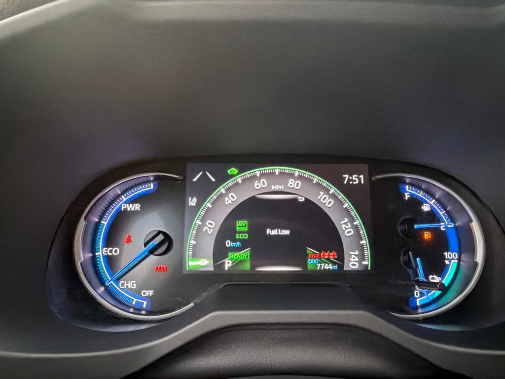 Used 2025 Toyota RAV4 SE AWD/4WD image 26