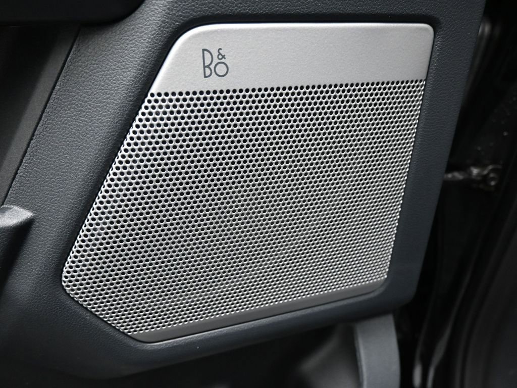 New 2025 Ford F150 Lightning Lariat image 12