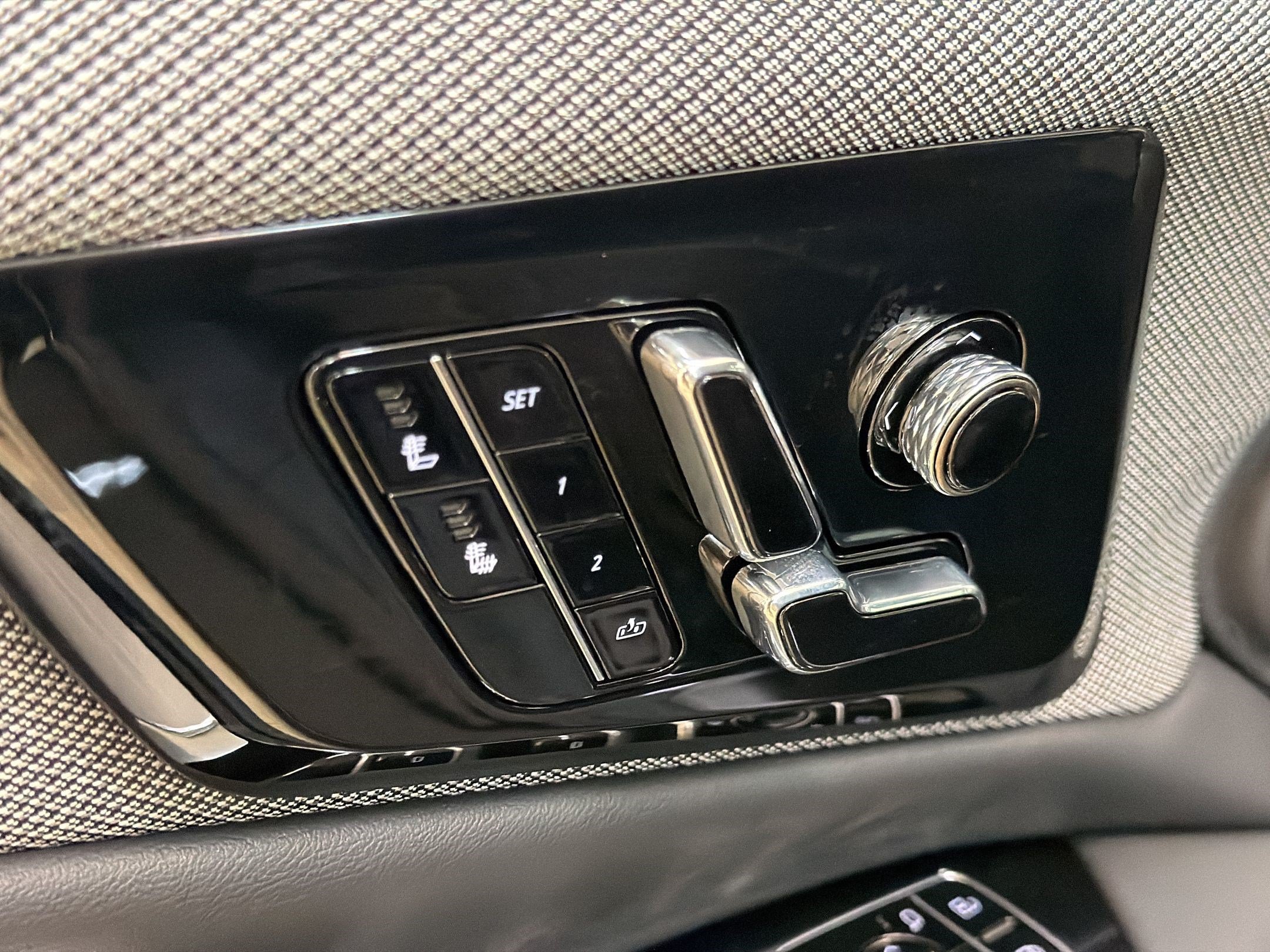 New 2027 Cadillac Optiq Sport RWD image 17