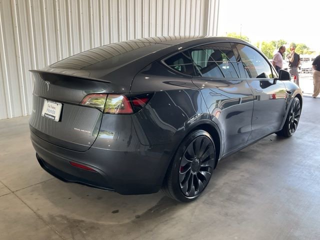 Used 2024 Tesla Model Y Performance AWD/4WD image 21